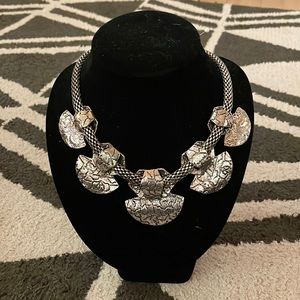 Chunky silver necklace